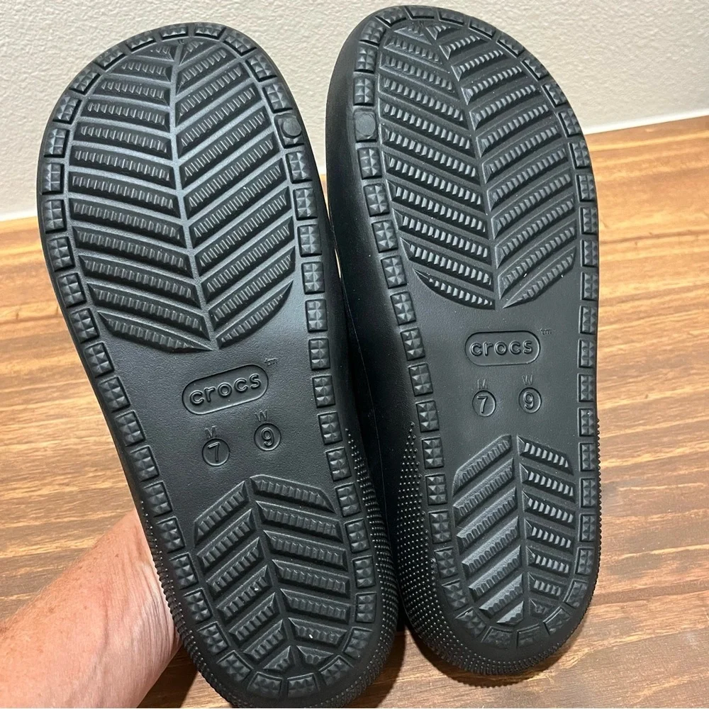 CROCS Classic Logo Women 9 / Men 7 Black Double Straps Slides Sandals NWOT - Picture 8 of 8